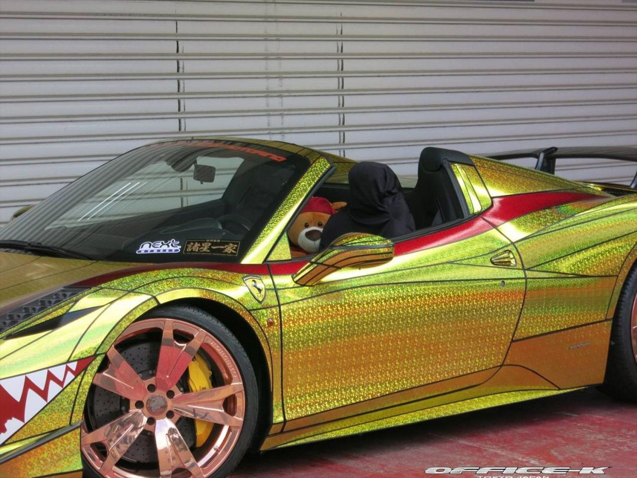 Ferrari 458 Spider ‘Golden Shark’