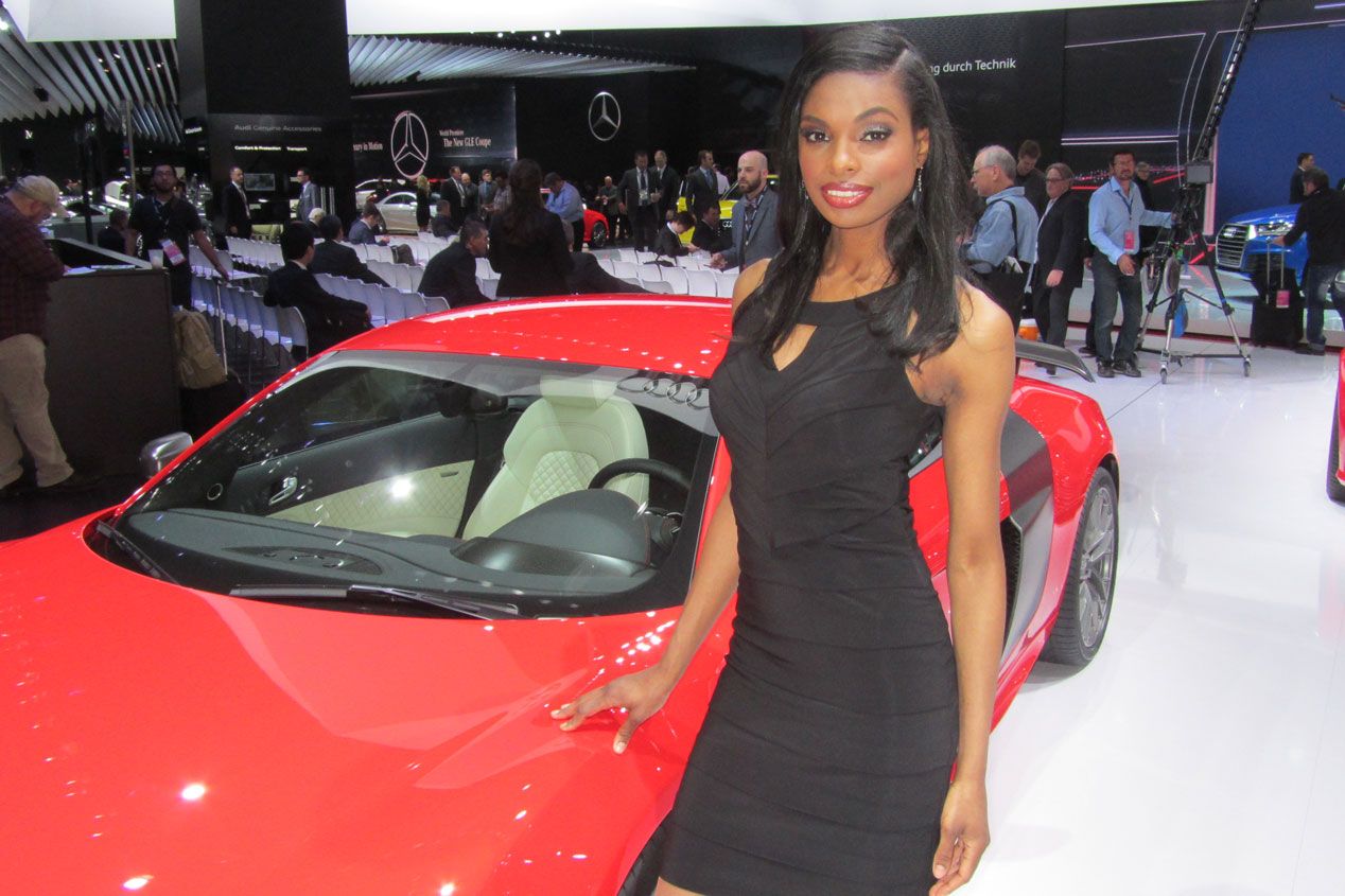 Las chicas más guapas del Salón de Detroit 2015