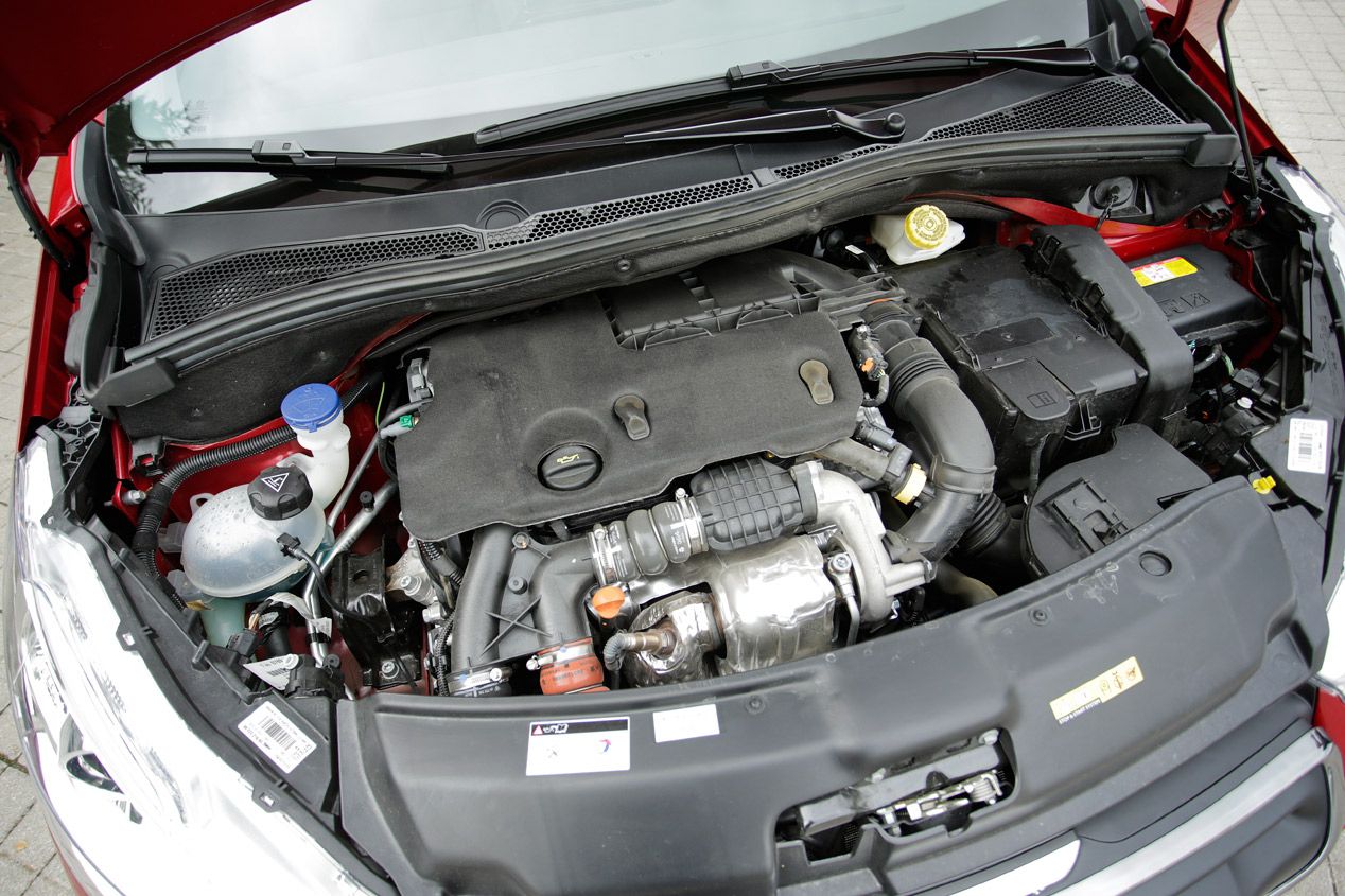 Comparativa: Peugeot 208 1.6 e-HDi vs Toyota Yaris 1.4 D-4D