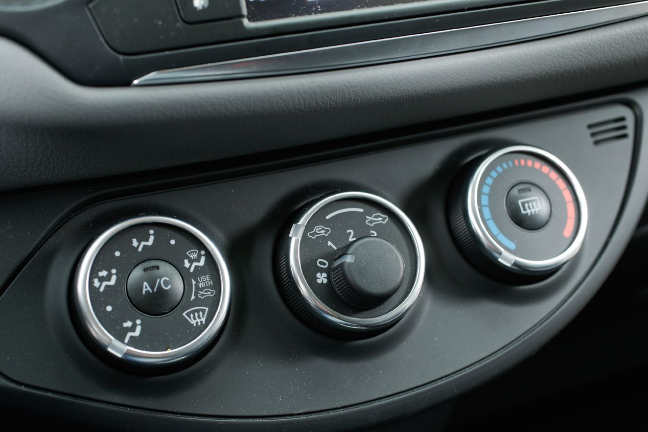 Comparativa: Peugeot 208 1.6 e-HDi vs Toyota Yaris 1.4 D-4D