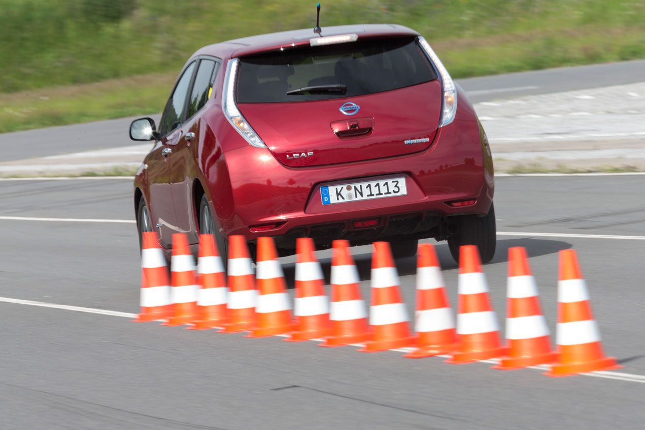 6 de los mejores coches eléctricos, al límite