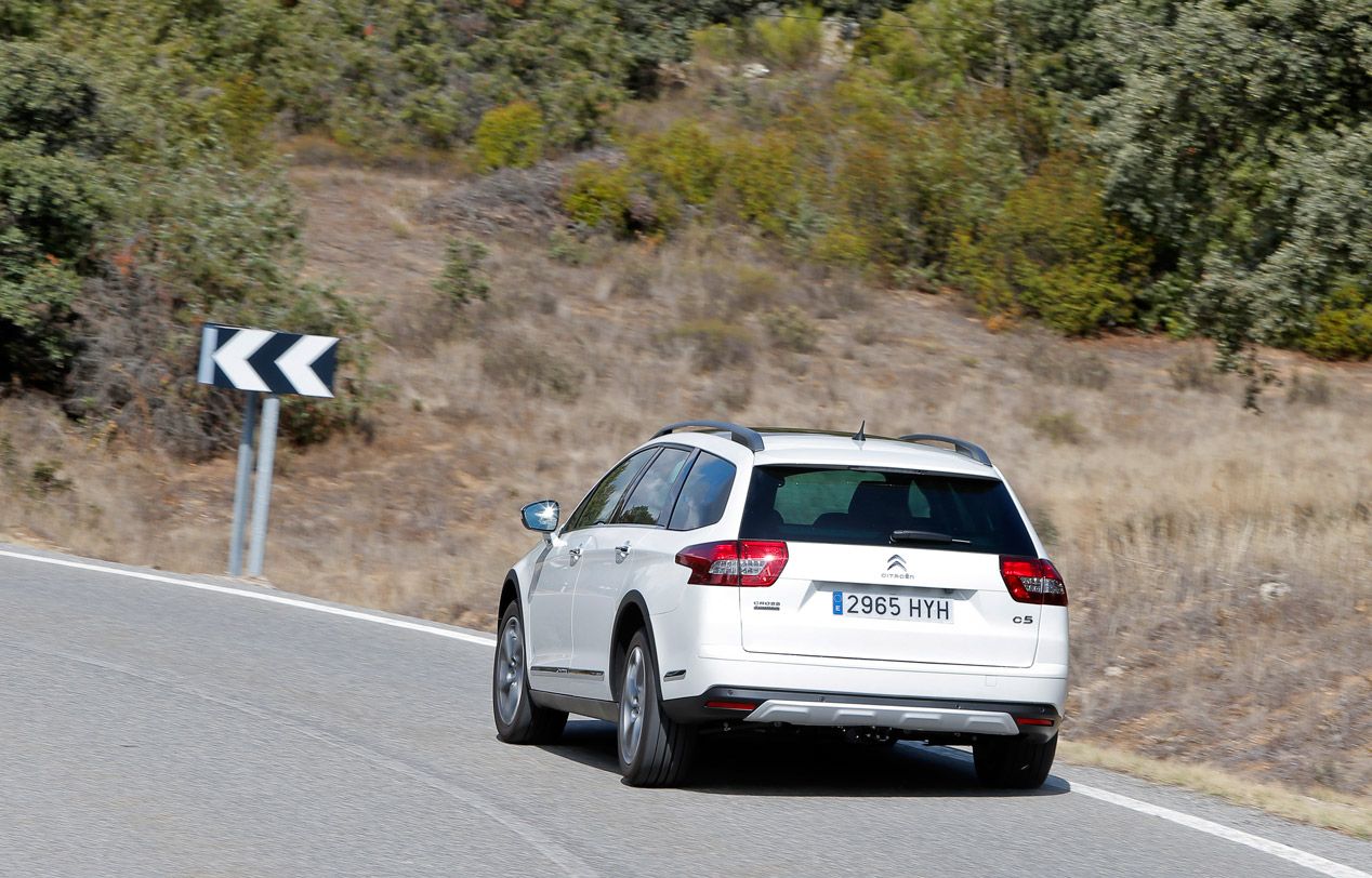Comparativa: Citroën C5 HDI 160 Crosstourer vs Opel Insignia 2.0 CDTI 163 Country Tourer 4x4