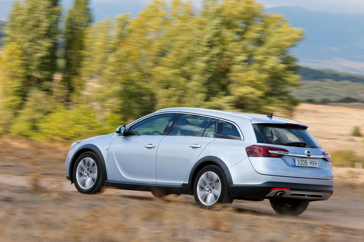 Comparativa: Citroën C5 HDI 160 Crosstourer vs Opel Insignia 2.0 CDTI 163 Country Tourer 4x4