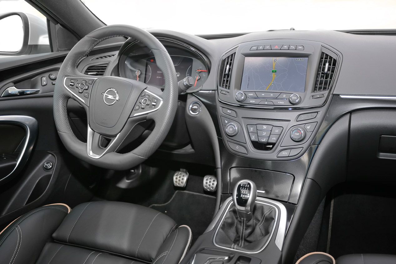 Comparativa: Citroën C5 HDI 160 Crosstourer vs Opel Insignia 2.0 CDTI 163 Country Tourer 4x4