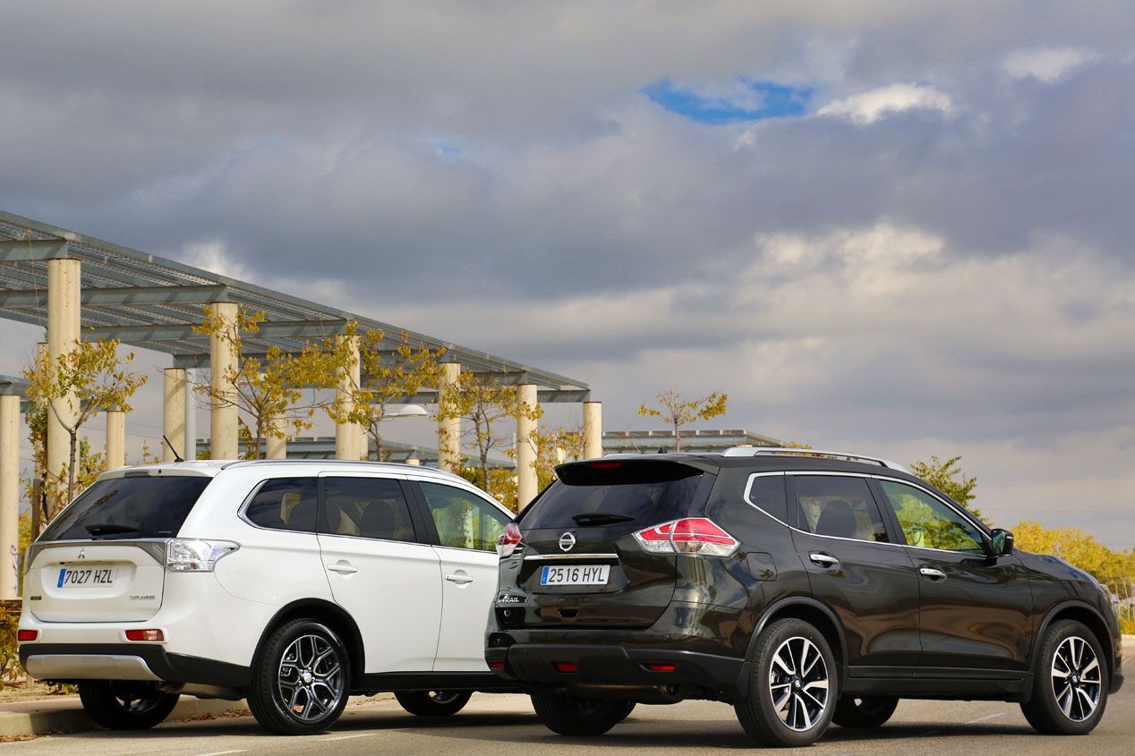 Comparativa: Mitsubishi Outlander 220 DI-D 150 4WD 7 plz vs Nissan X-Trail   1.6 dCi 130 4x4-i 7 plz