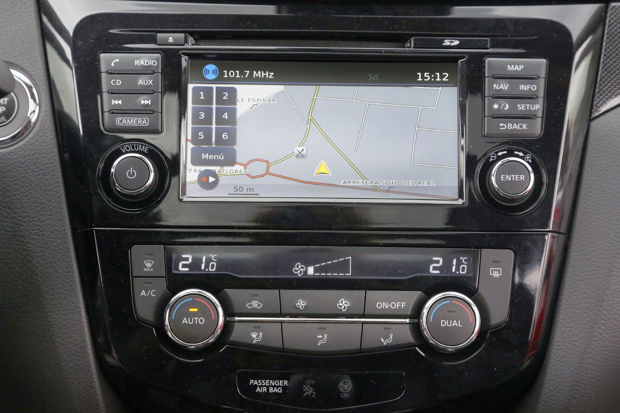 Comparativa: Mitsubishi Outlander 220 DI-D 150 4WD 7 plz vs Nissan X-Trail   1.6 dCi 130 4x4-i 7 plz