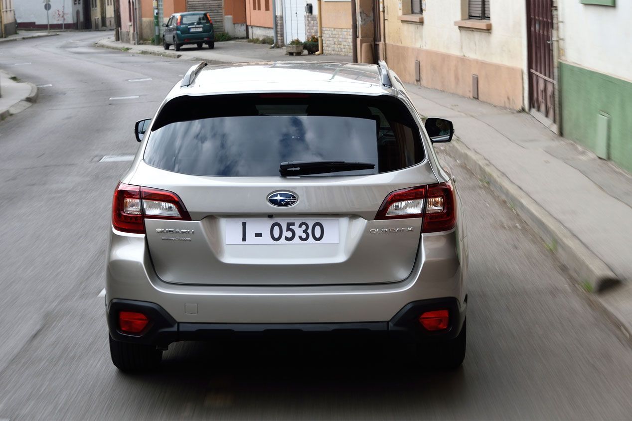 Contacto: Subaru Outback, aventurero con alma
