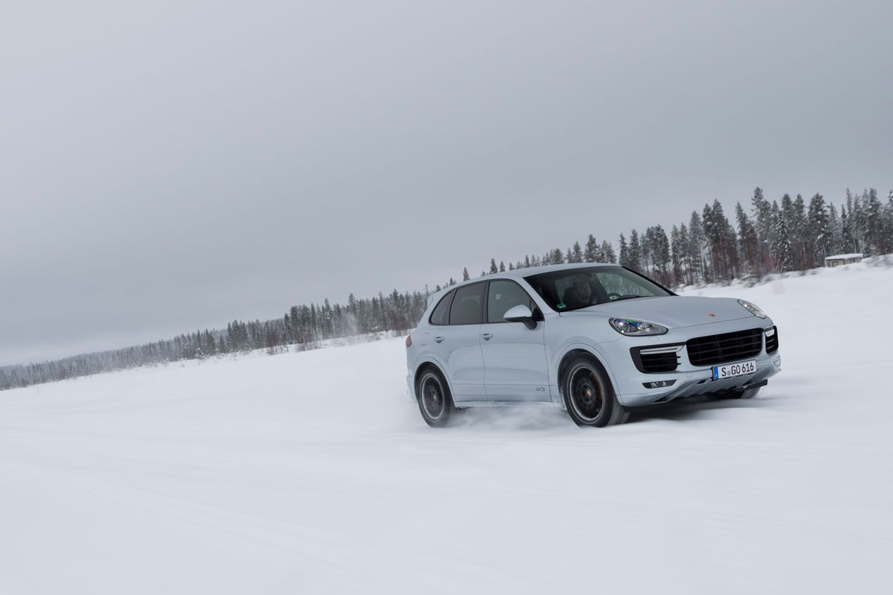 Contacto: Porsche Cayenne GTS, deportivo se escribe con GTS