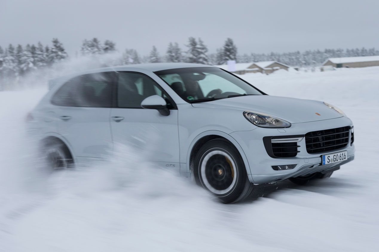 Contacto: Porsche Cayenne GTS, deportivo se escribe con GTS