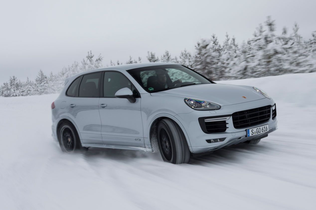 Contacto: Porsche Cayenne GTS, deportivo se escribe con GTS