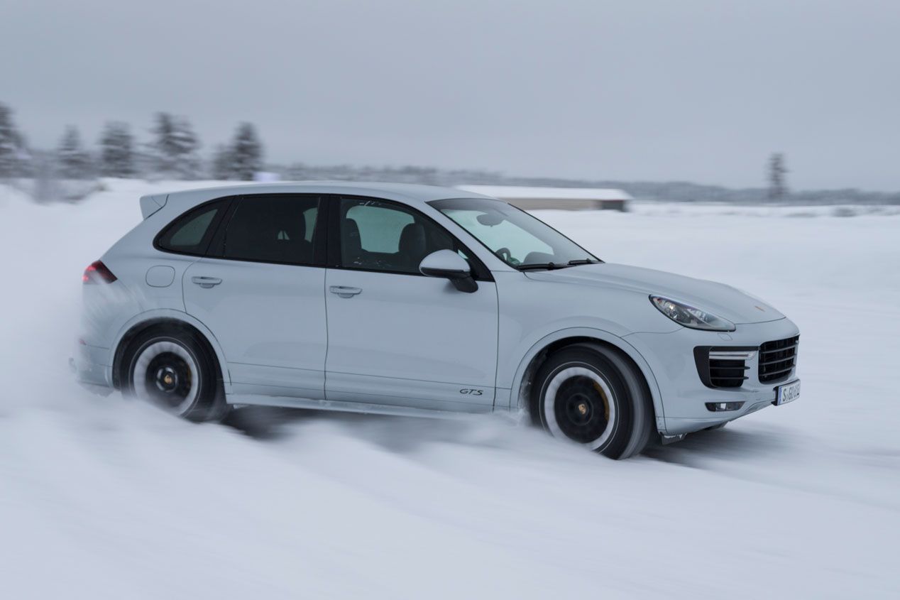 Contacto: Porsche Cayenne GTS, deportivo se escribe con GTS