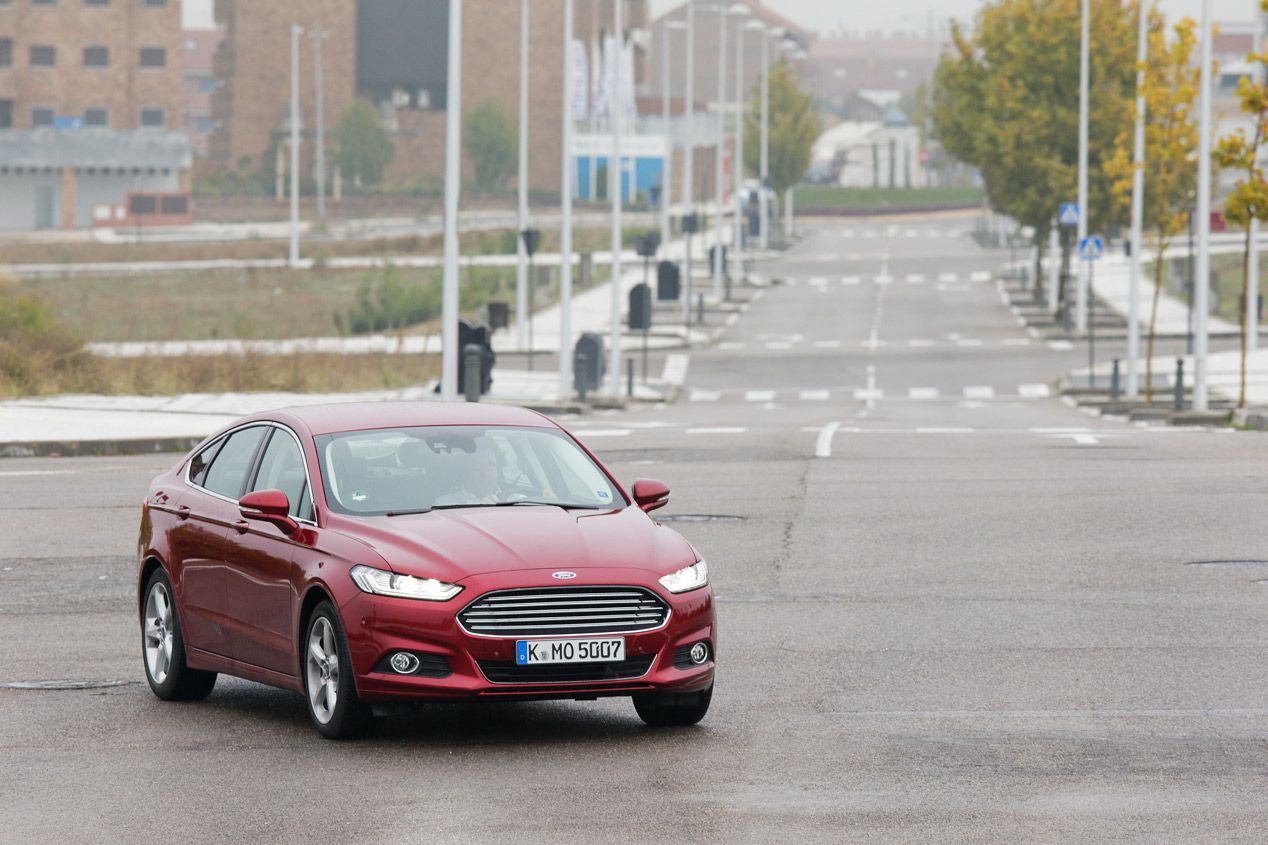 Prueba: Ford Mondeo 2.0 TDCi/180, de nota