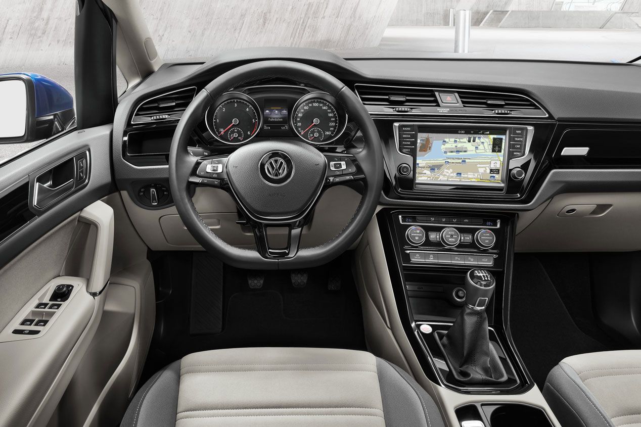 VW Touran 2015