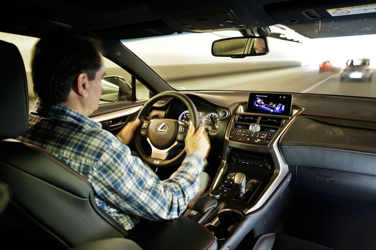 Prueba: Lexus NX 300h Sport, diseño y eficiencia entre los SUV