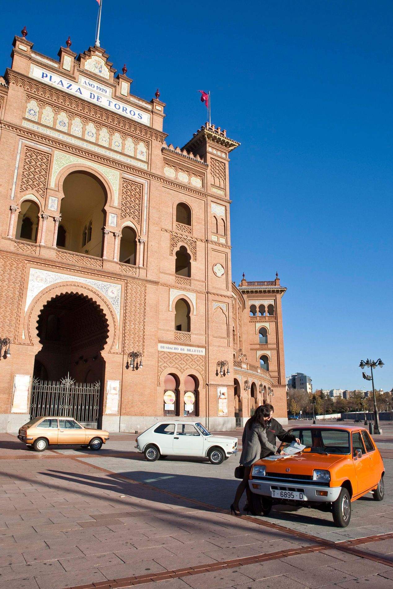 Seat 127, Renault 5 y Ford Fiesta: sensacional cartel