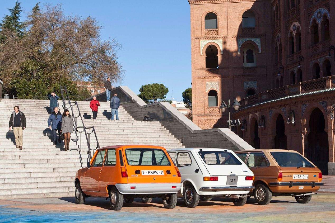 Seat 127, Renault 5 y Ford Fiesta: sensacional cartel