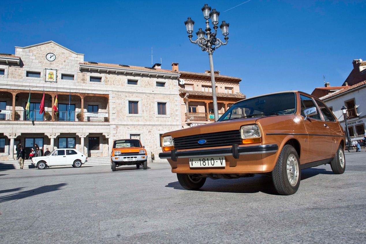 Seat 127, Renault 5 y Ford Fiesta: sensacional cartel