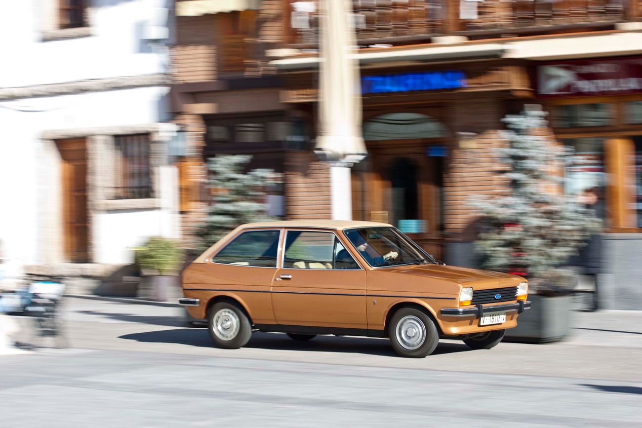 Seat 127, Renault 5 y Ford Fiesta: sensacional cartel