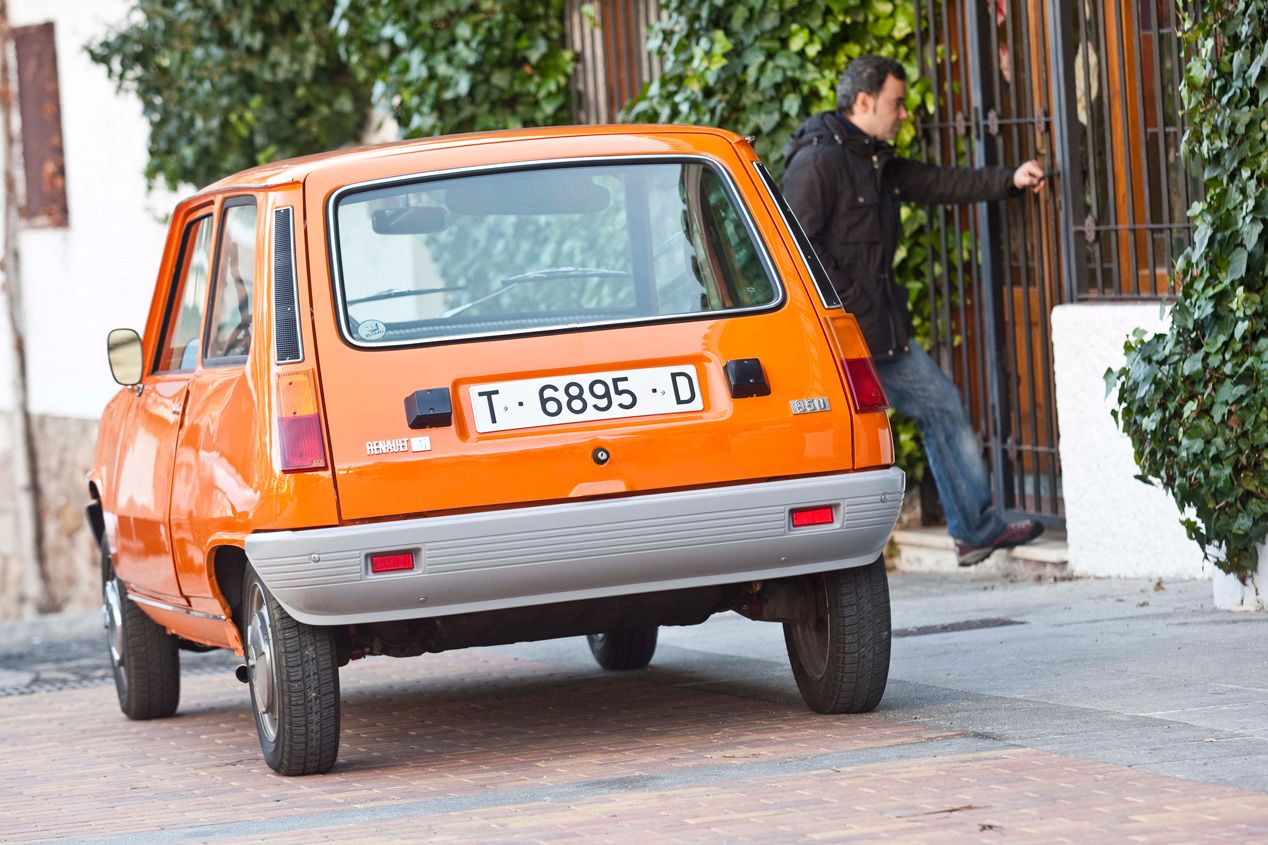 Seat 127, Renault 5 y Ford Fiesta: sensacional cartel