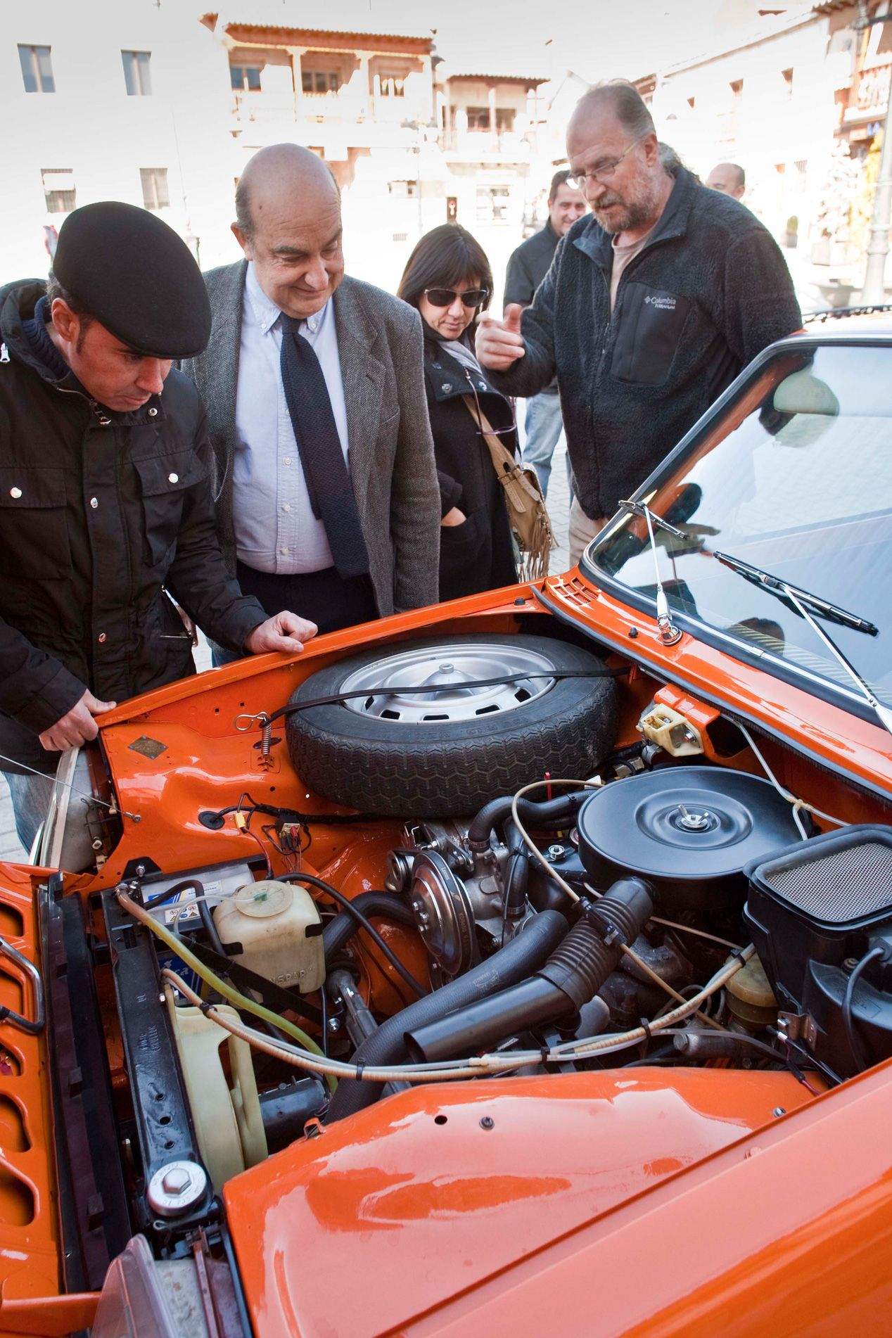 Seat 127, Renault 5 y Ford Fiesta: sensacional cartel