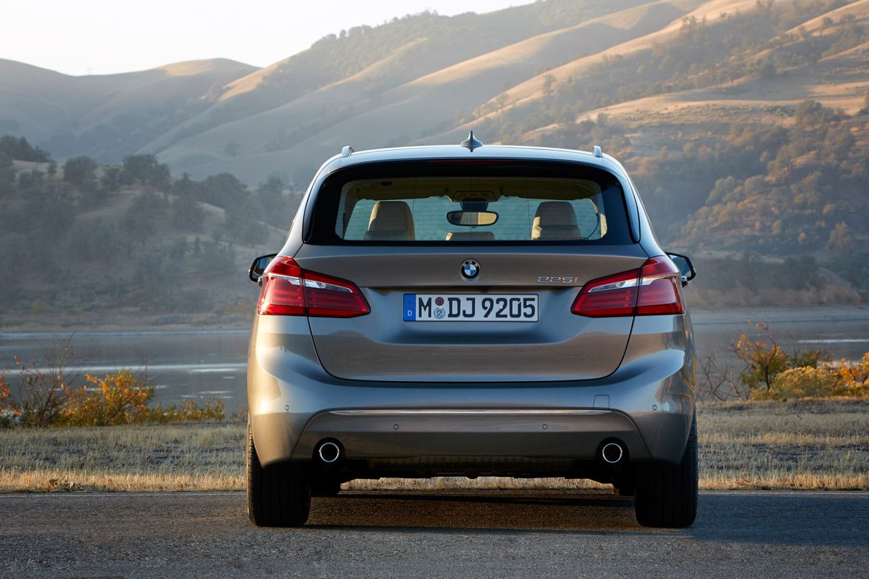 BMW Serie 2 Active Tourer, finalista del Car of The Year 2015