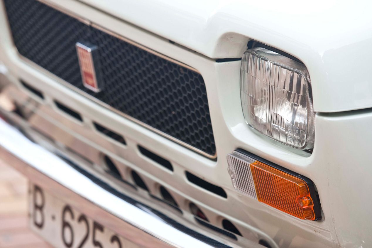 Seat 127, Renault 5 y Ford Fiesta: sensacional cartel