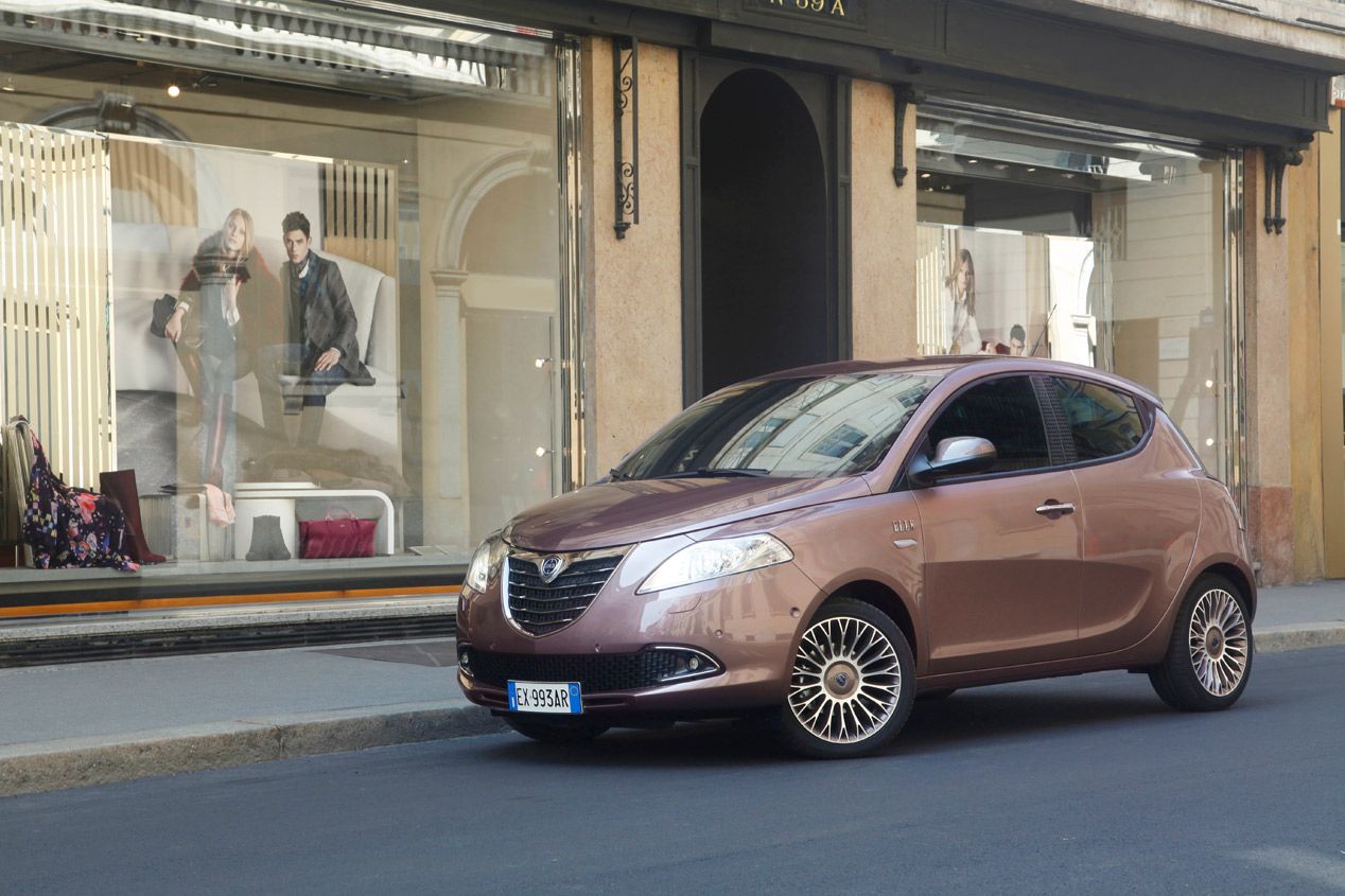 Lancia Ypsilon 30 Aniversario y Elle