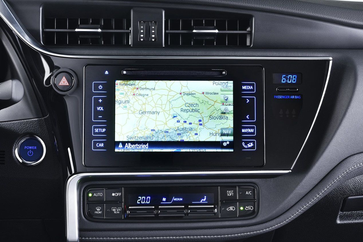 Toyota Auris 2015