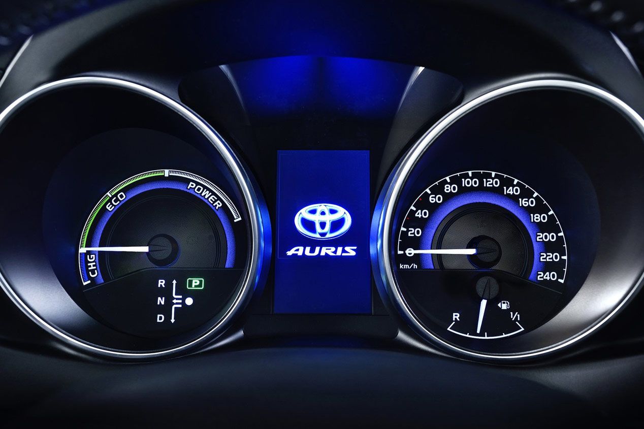 Toyota Auris 2015