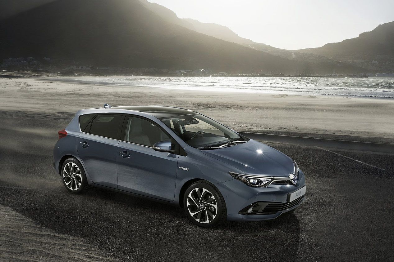 Toyota Auris 2015