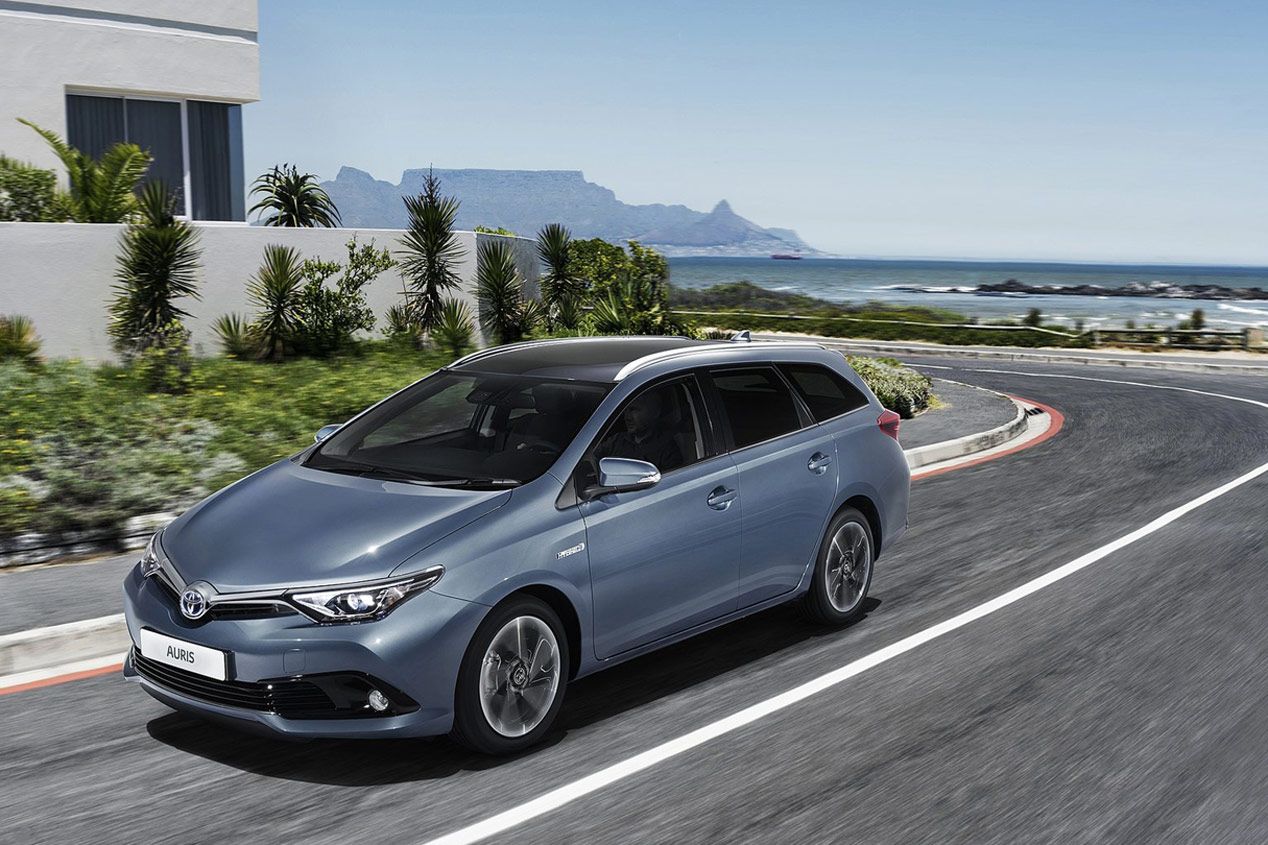Toyota Auris 2015