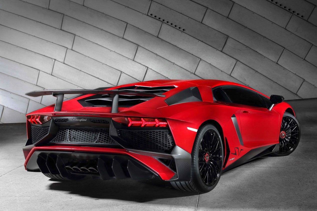 Lamborghini Aventador LP 750-4 Superveloce