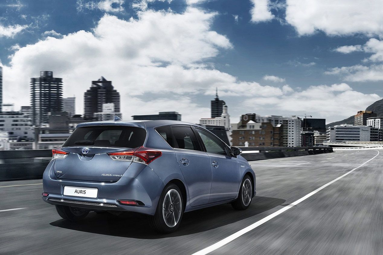 Toyota Auris 2015