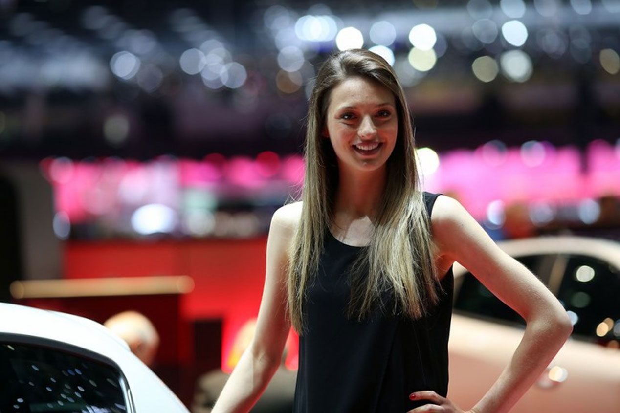 Las chicas más espectaculares del Salón de Ginebra 2015