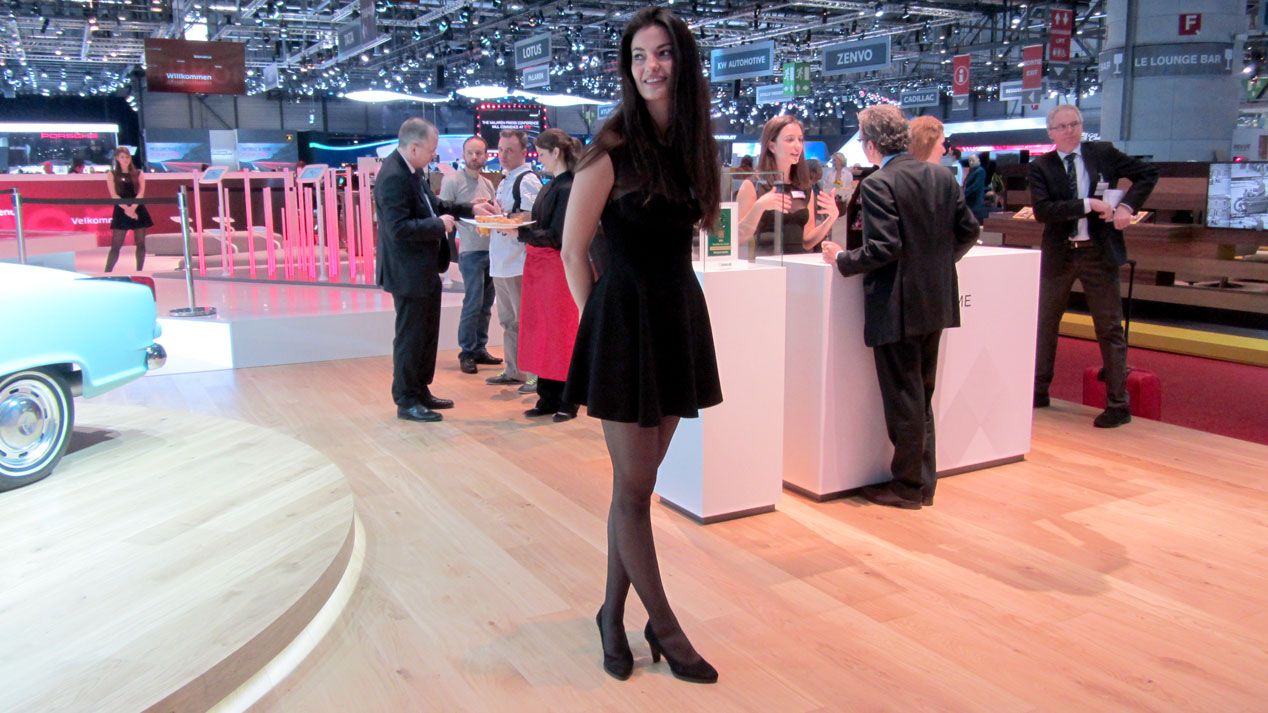 Las chicas más espectaculares del Salón de Ginebra 2015