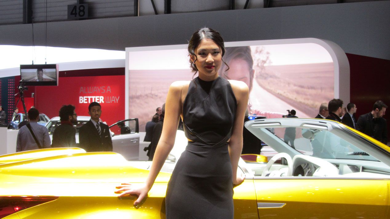 Las chicas más espectaculares del Salón de Ginebra 2015
