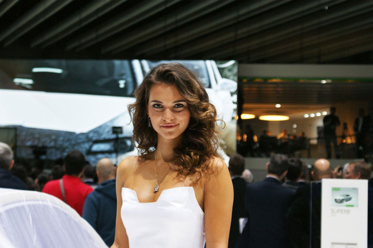 Las chicas más espectaculares del Salón de Ginebra 2015