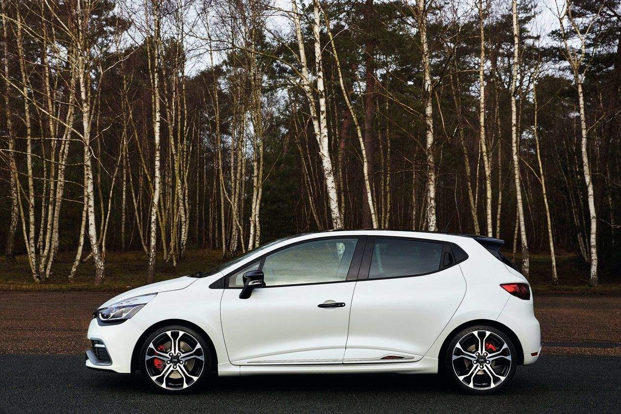 Renault Clio RS 220 Trophy, más adrenalina deportiva