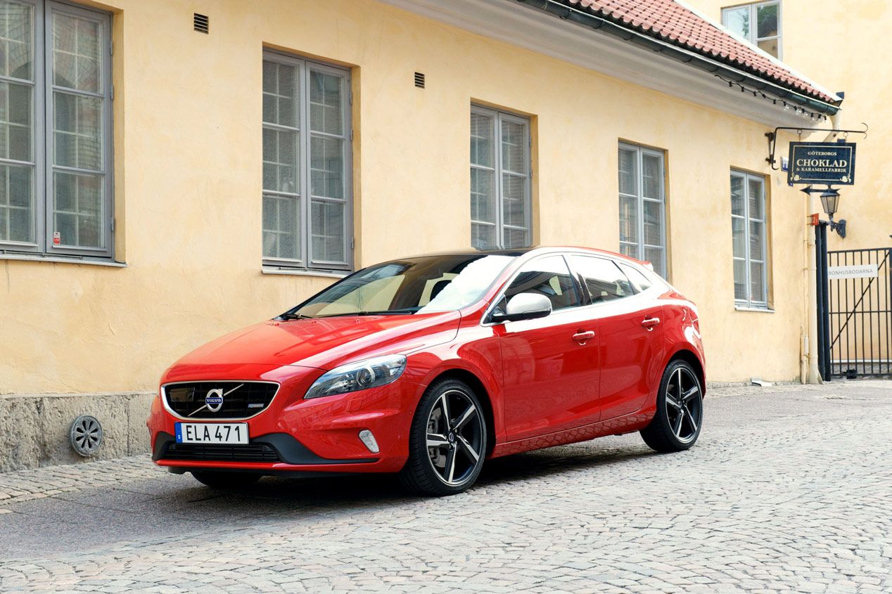 Volvo V40, seguridad y calidad en el asfalto