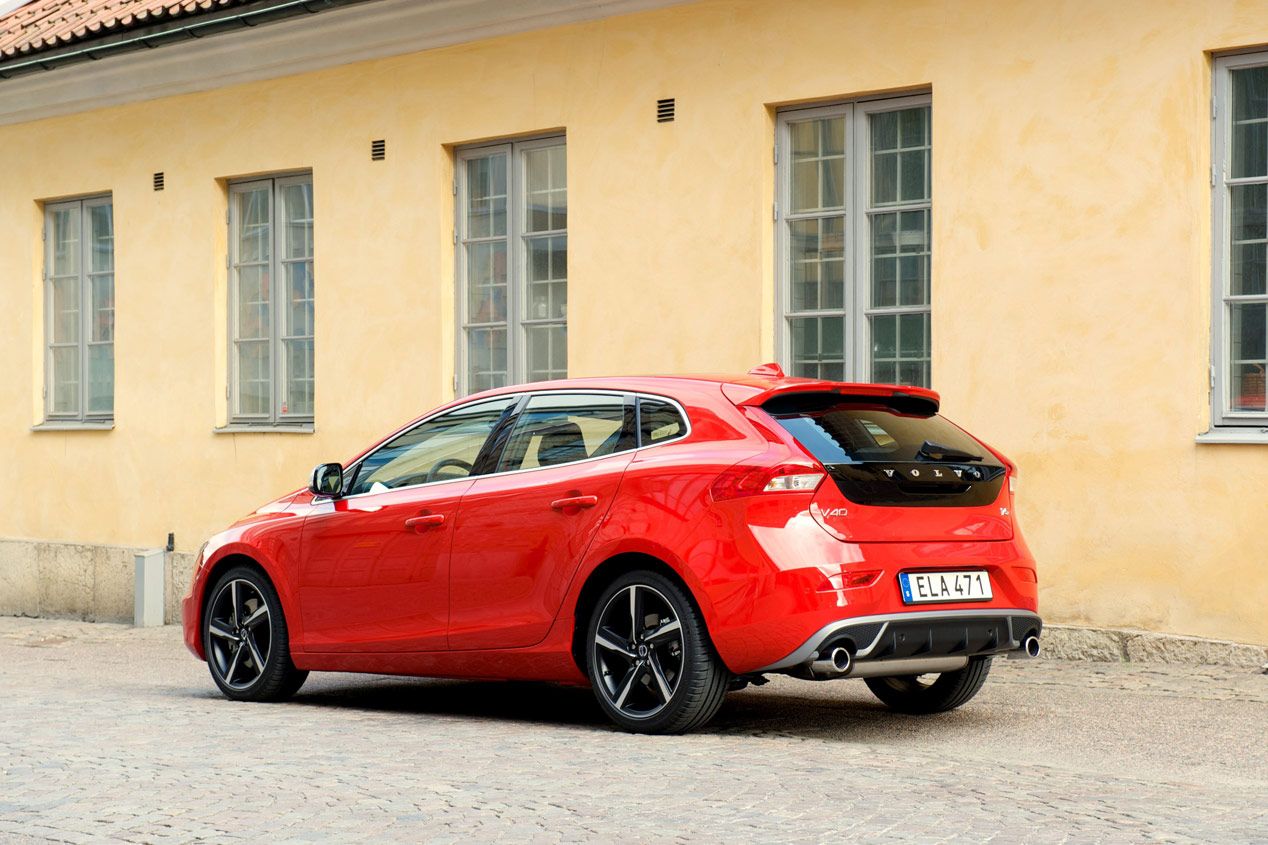 Volvo V40, seguridad y calidad en el asfalto