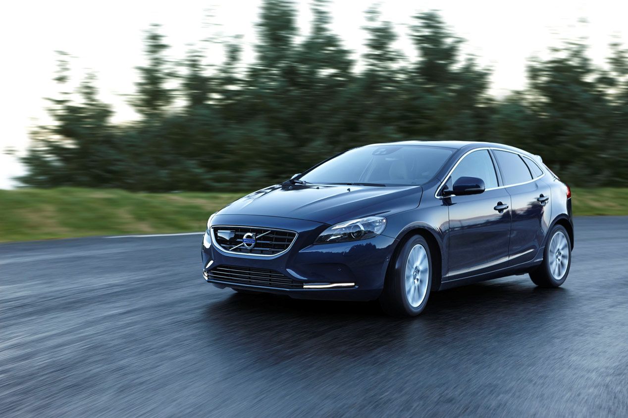 Volvo V40, seguridad y calidad en el asfalto