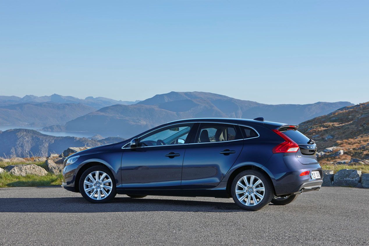 Volvo V40, seguridad y calidad en el asfalto