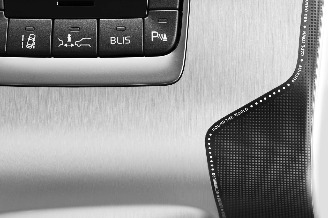Volvo V40, seguridad y calidad en el asfalto