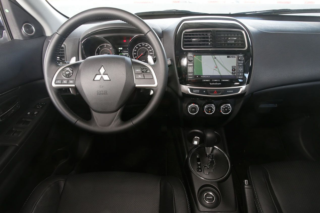 Skoda Yeti Outdoor 2.0 TDI 140 4x4 DSG vs Mitsubishi ASX 220 DI-D 150 ClearTec 4WD Aut.