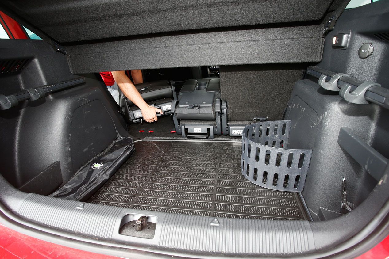 Skoda Yeti Outdoor 2.0 TDI 140 4x4 DSG vs Mitsubishi ASX 220 DI-D 150 ClearTec 4WD Aut.