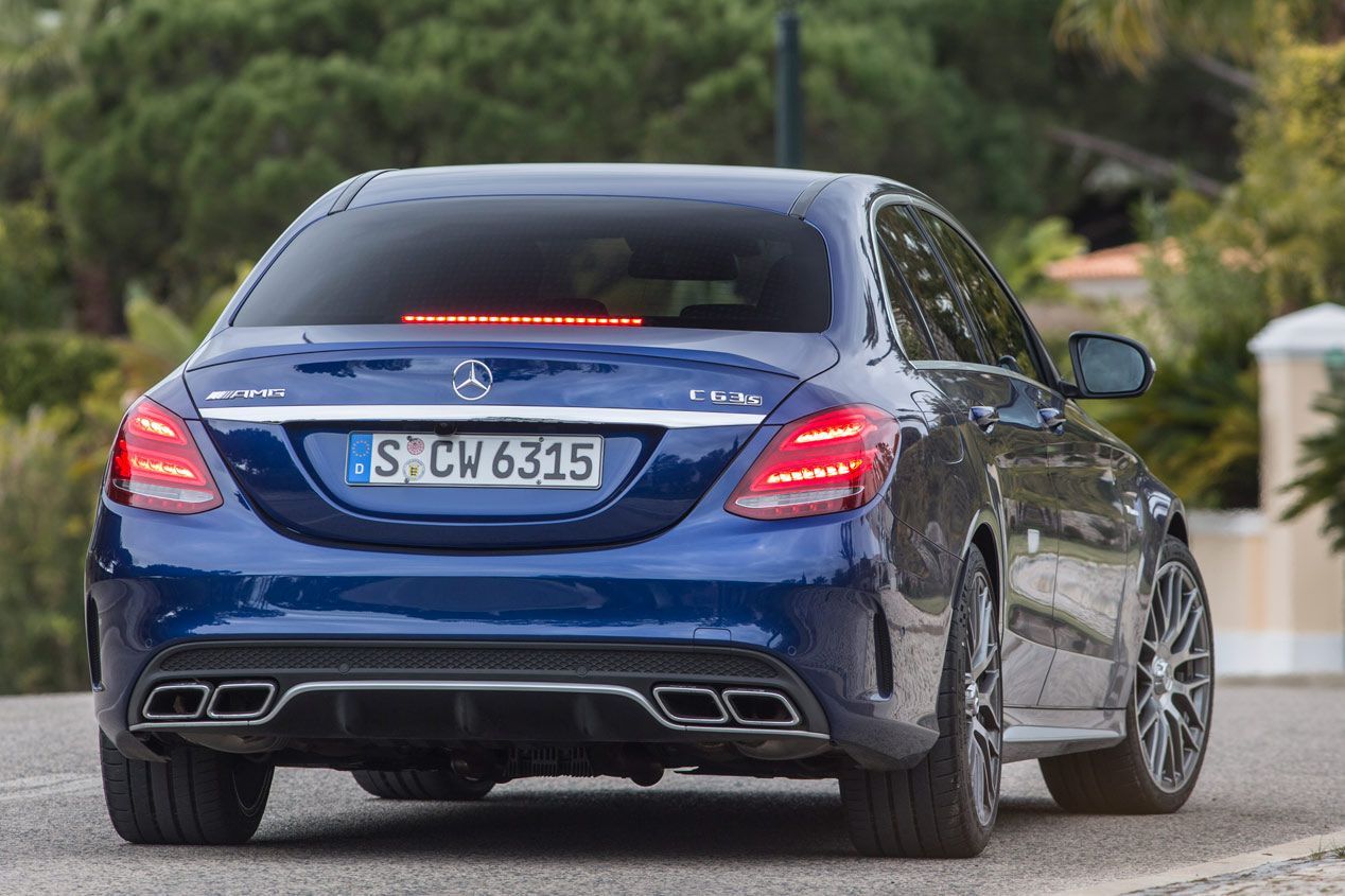 Contacto: Mercedes AMG C, marcando distancias