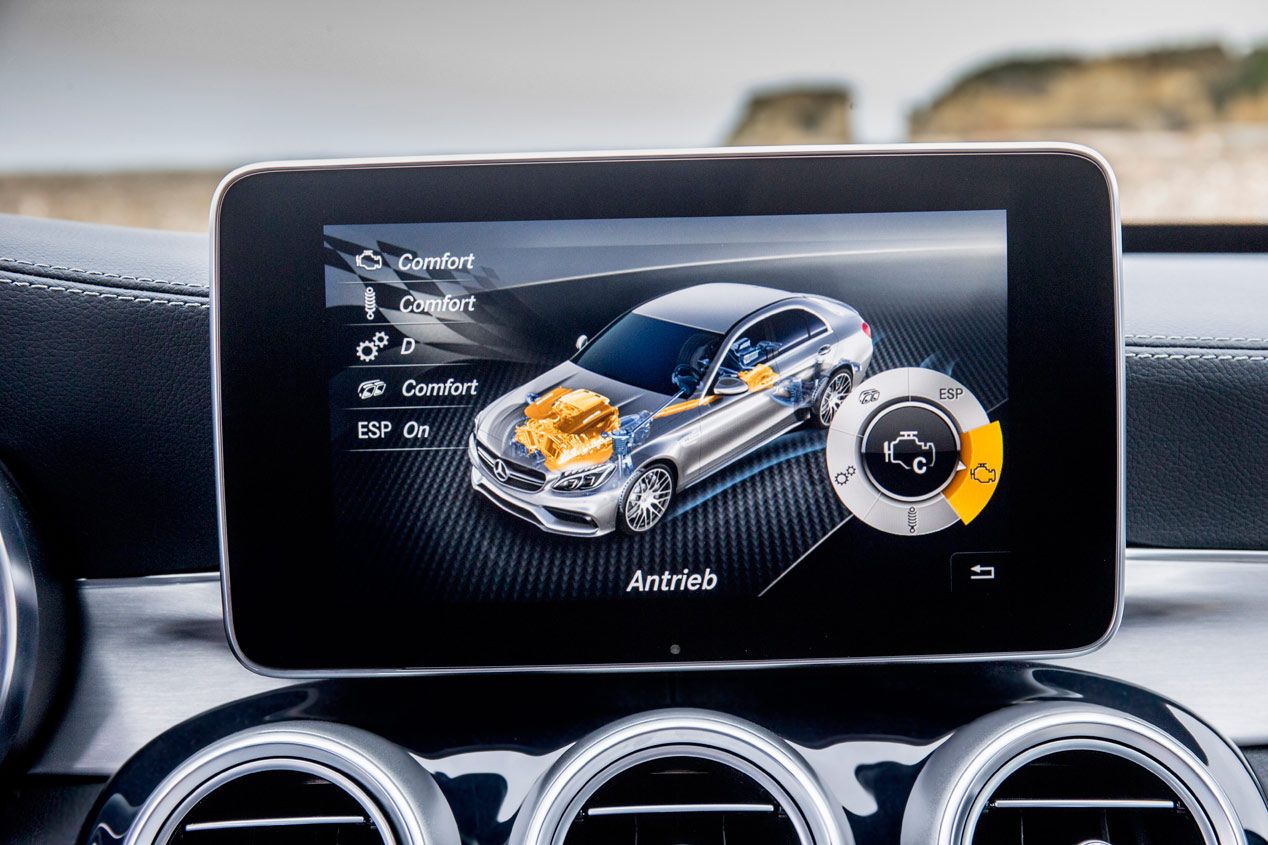 Contacto: Mercedes AMG C, marcando distancias