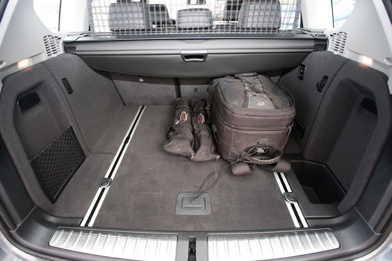 Comparativa: BMW X3 xDrive20d vs Hyundai Santa Fe 2.2 CRDi 4x4