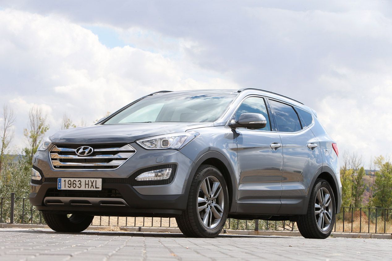 Comparativa: BMW X3 xDrive20d vs Hyundai Santa Fe 2.2 CRDi 4x4