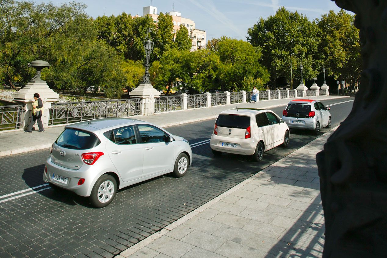 Comparativa: Citroën C1 1.2 vs Hyundai i10 1.2 y Seat Mii 1.0, meriéndate la ciudad